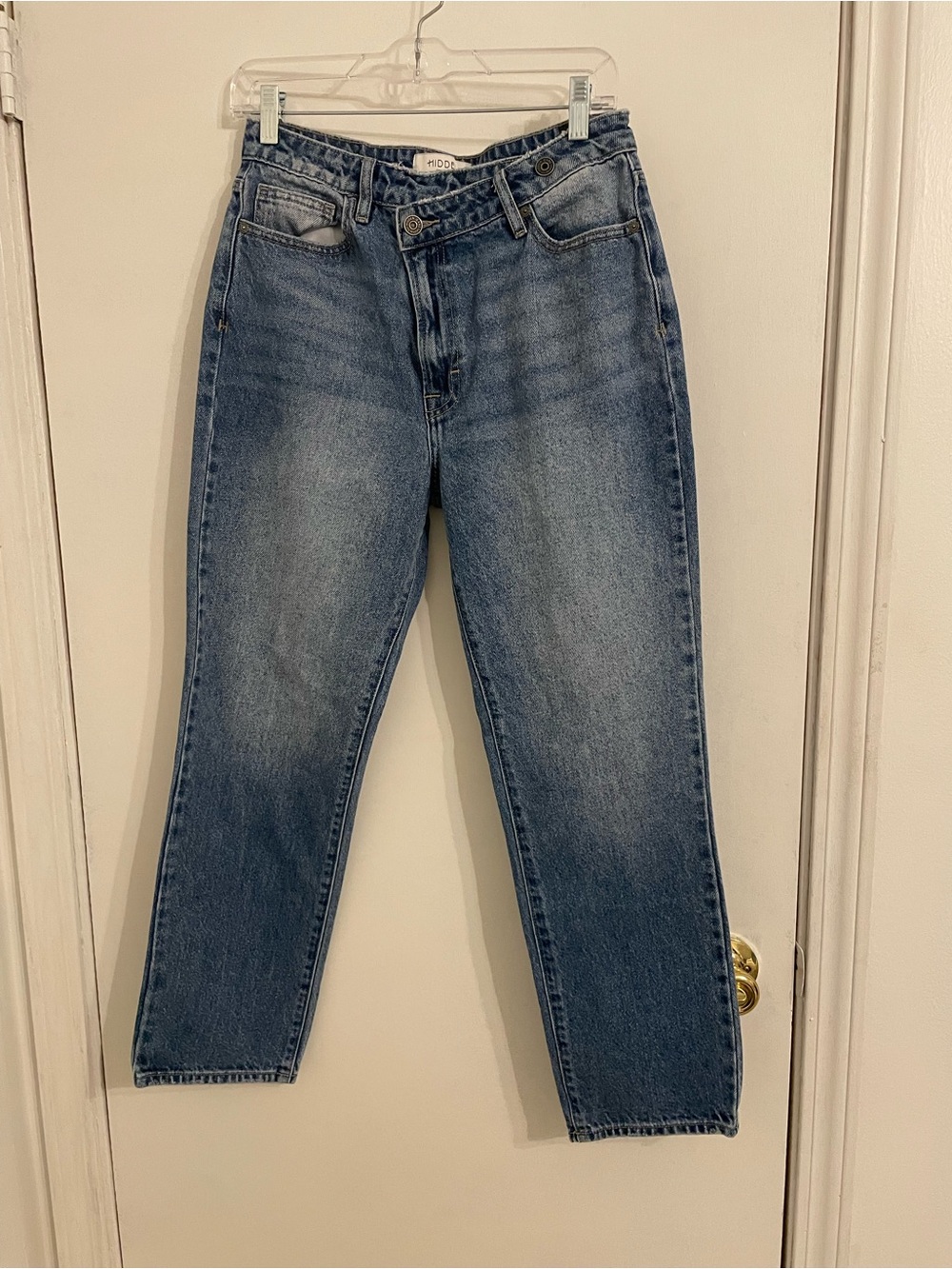 Relaxed High-Rise Women's Jeans in Faded Blue